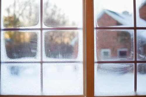 寒い冬の窓